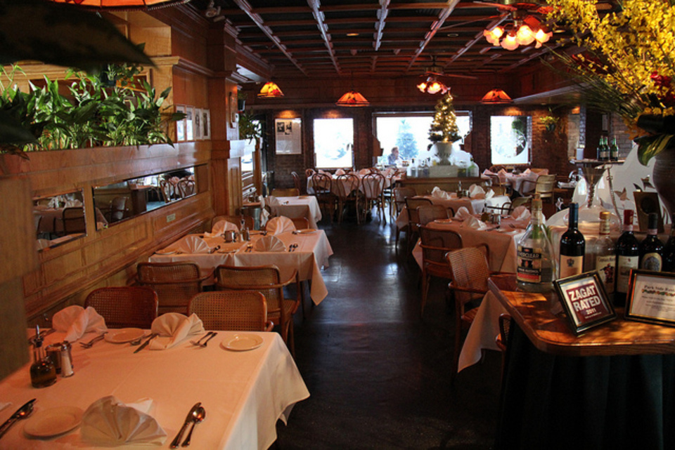 Best Italian Restaurant in Queens, NY - Park Side Restaurant