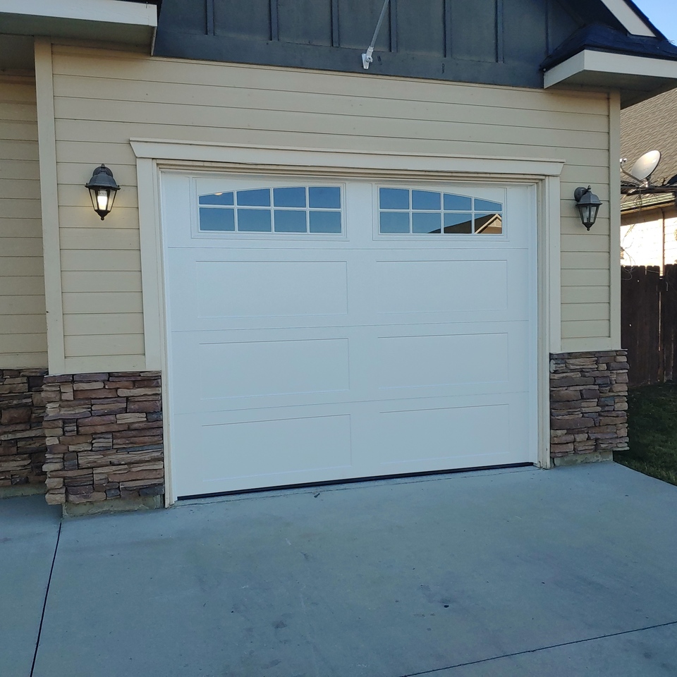 New garage door installed in Boise ID