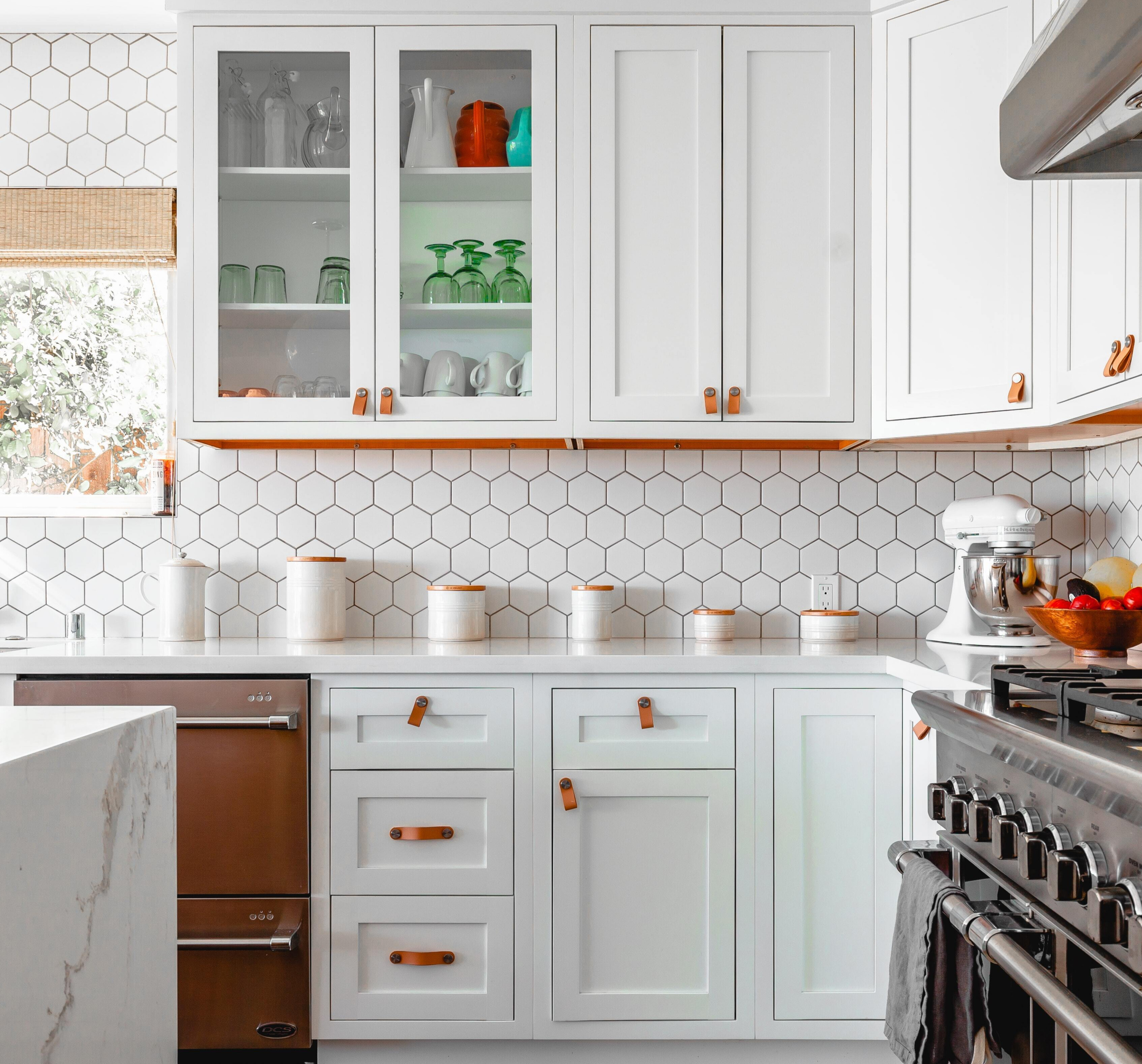 Custom kitchen cabinets installation