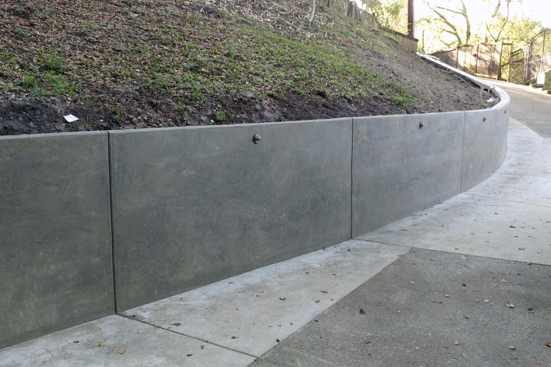 Concrete retaining wall construction by San Carlos Concrete