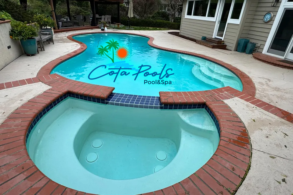 Cota Pools service technician working on a pool in Marin County